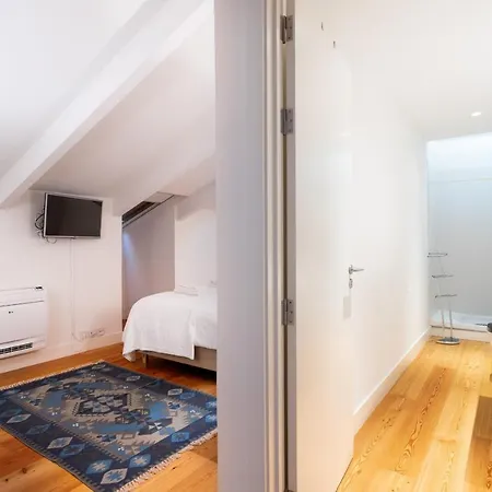 Feels Like Downtown Design Loft شقة