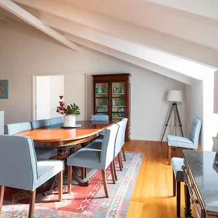 アパート Feels Like Downtown Design Loft *